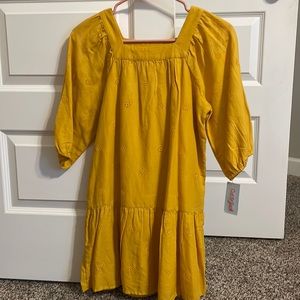 Girls dress